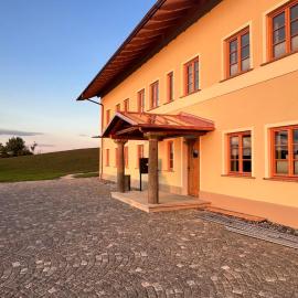 Dorfen में, होटल Stay Nice Apartments Dorfen Nähe München Jacuzzi Grillkota 75 Zoll TV