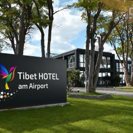 TIBET HOTEL am Airport Düsseldorf-Ratingen, hotelli kohteessa Ratingen