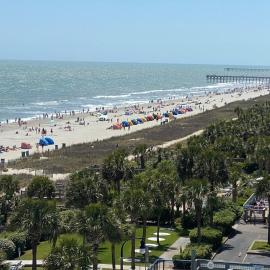 Direct Oceanfront 1 bedroom condo, unbelievable views !
