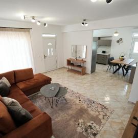 Anna's Apartments