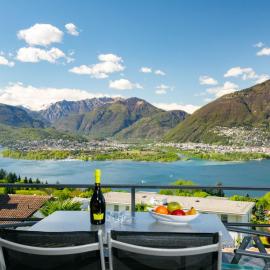 Apartment Residenza Miralago Apt- A5 by Interhome, hotel u gradu Piazzogna