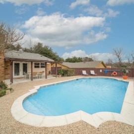Open Space Home for Family Groups with Privat Pool