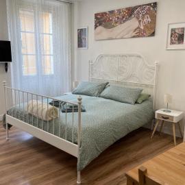 Holiday Studio in Centro Storico Intra