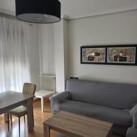 Apartamento SANTA CLARA 5, hotel in Villarrobledo