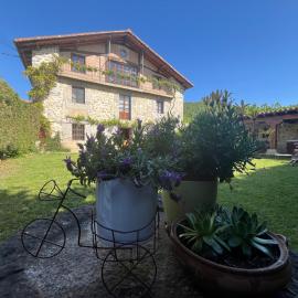 Apaizetxea, caserío en entorno rural entre Bilbao y Vitoria-Gasteiz, hotel di Andagoya