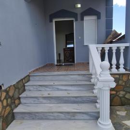 Fertoun apartment, hotel in Chaïdeftón