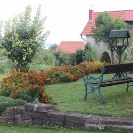 Golden Rose Apartman – hotel w mieście Zánka