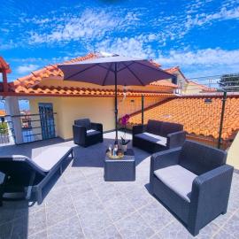 Nature Escape Near Pico Ruivo and Levada Walks, Terrace Views