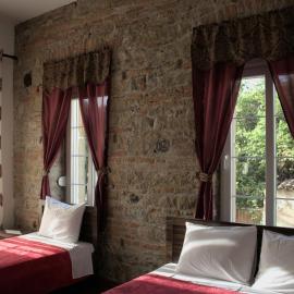 Domus Hotel, hotel in Korçë