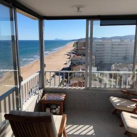 A modern House with Perfect Views, hotel v destinaci Mareny Blau