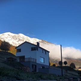 LENIS Bed and Breakfast, hotel a Cavedago