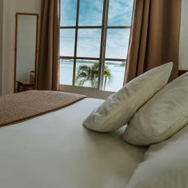 Hotel Casa Amelia, хотел в Флорес