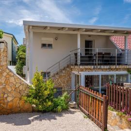 Apartments with parking space Vir - 23251