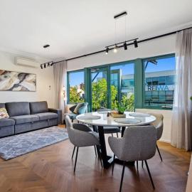 Cosy Apt in Subiaco with Free Parking, hótel í Perth