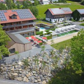 Biohotel Pausnhof, hotel v destinácii Sankt Oswald
