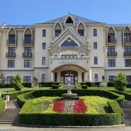 Borostyán Med-Hotel, Hotel in Nyíradony