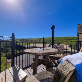 Beachcombers Apartments, hotel a Newquay