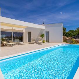 Villa MENTA IV، فندق في Linardići