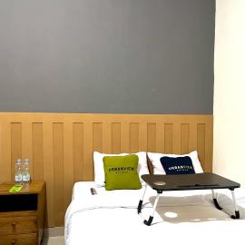 Urbanview De Path House Syariah Boyolali, hotel v destinácii Mojosongo