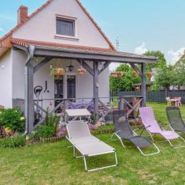 3 Bedroom Lovely Home In Nowe Warpno