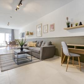 Urban Square Elite Suites by 360 Estates, hotell i Pietà