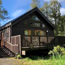 Rowan Log Cabin, hotel v destinaci Dalavich