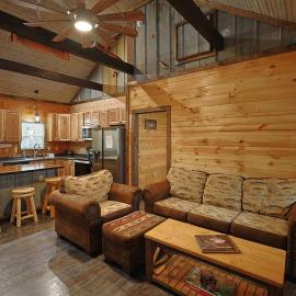 Rustic Modern Cabin with Hot Tub near rafting and Great Smokey Mountains, hotel u gradu Brajson Siti