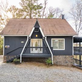 Autumn Breeze By Stony Brook Cabins