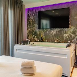 Le Terrazze Luxury Suites - Bari Perfect Stay, viešbutis mieste Adelfia