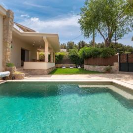 VILLA Henry, hotel in Playa de Palma