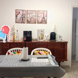 Bienvenue à PARIS - Appartement confortable, grande terrasse privée au calme, parking gratuit