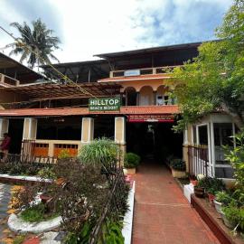 Hill Top Beach Resort, hotel in Varkala
