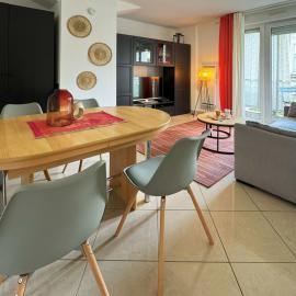 Appartement calme, parking privé, Hotel in Schiltigheim