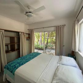 Casa Mariposa, Hotel in Tola