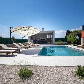 MiaMare Luxury Villa with Pool Surrounded by Nature