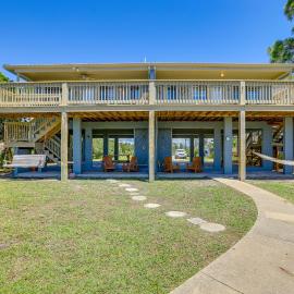 Waterfront Cedar Key Duplex Home: Grill & Dock!