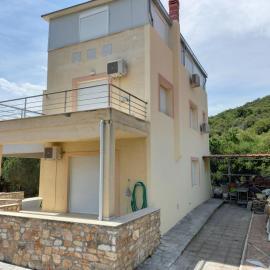 Mountain & Sea View VILA, khách sạn ở Áyios Andréas