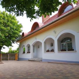 Gesztenye Vendégház, hotel a Ságvár