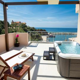 Vela Bianca Suites, hotel en Limenaria