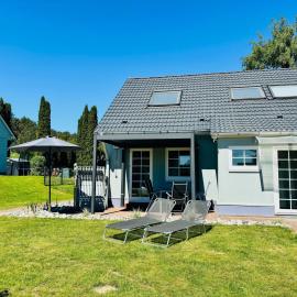 Ferienhaus Usedom Familie Stopp Haus 23, hotel a Lütow