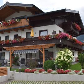 Pension und Appartement Weinschreiber, hotel a Rauris