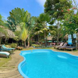 Bikini Hotel & Pool, khách sạn ở Palomino