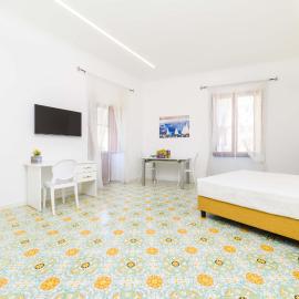 Viesnīca Sara luxury rooms pilsētā Meta