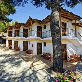 The Pine Trees, hotell i Agnontas