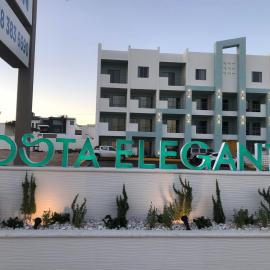 Costa Elegante Hotel & Suites