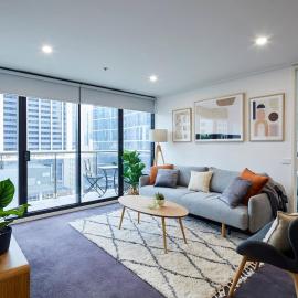 Melbourne CBD Apartment City Views Pool & Parking