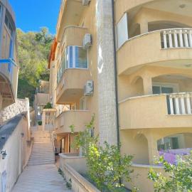 Seashell Hideaway Apartment, Hotel in Pržno