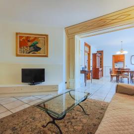Spacious Apartment for a Perfect Stay by Host Hero, hotel in Civitanova Marche