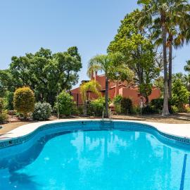 Penthouse El Soto de Marbella, מלון באוחיין