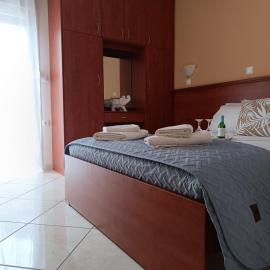 Prince Apartments, hótel í Volissos